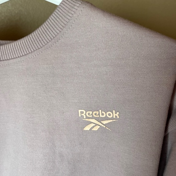 Child’s 3T Reebok Crewneck - Picture 2 of 6